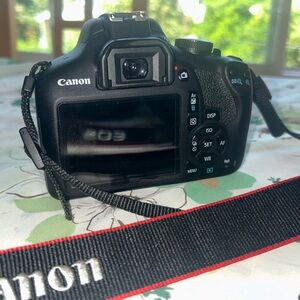 Canon EOS Rebel T7 Digital SLR Camera (BRAND NEW)